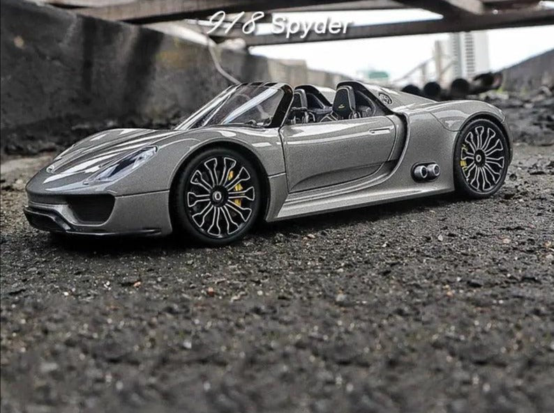 Welly / Porsche 918 Spyder Modellauto / Maßstab 1:24 - NerdyGeekStore
